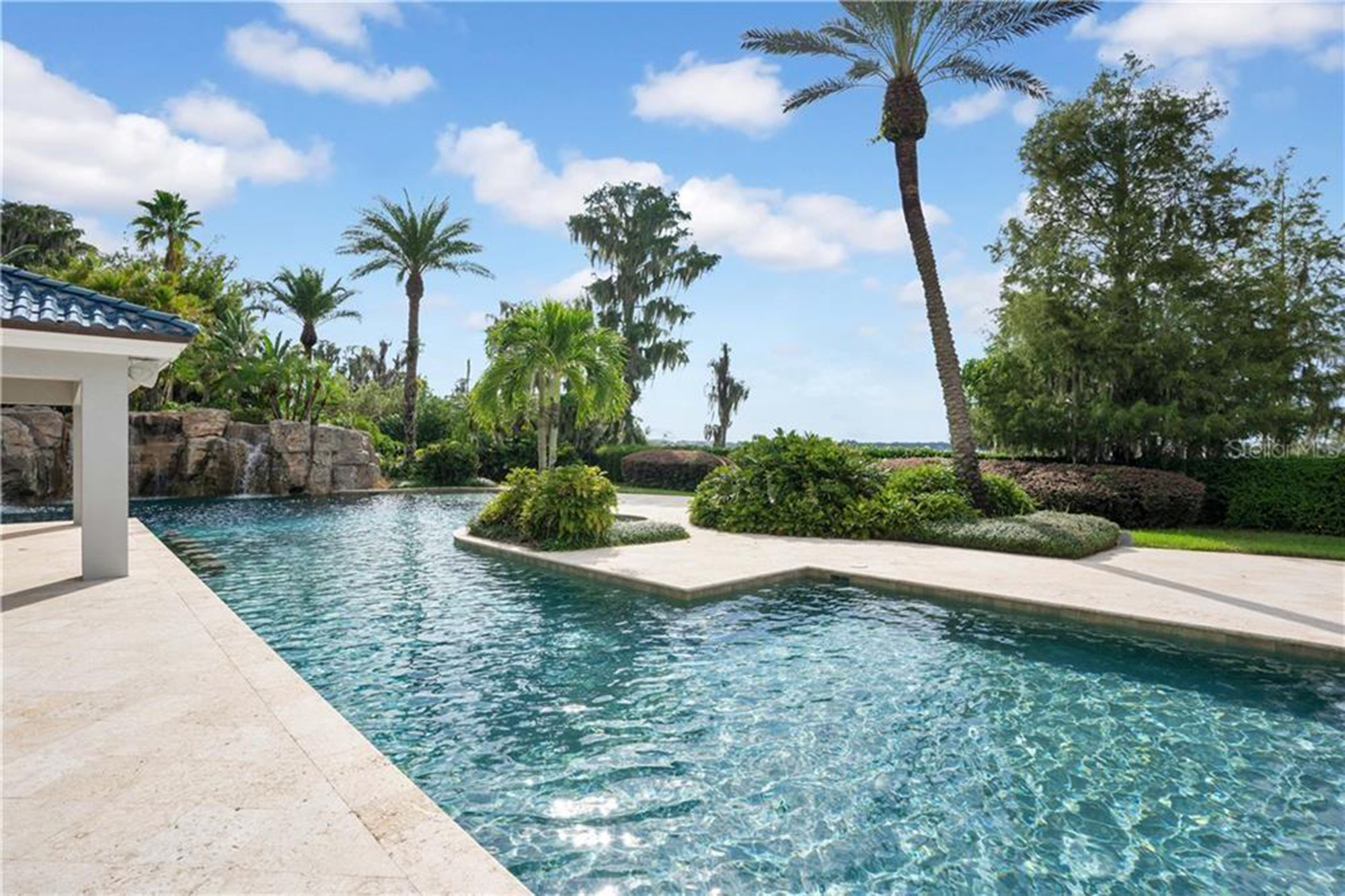 Shaquille O'Neal sold Florida megamansion for $16.5 million